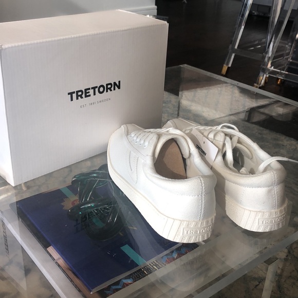 NWT White Trentorn sneakers - Picture 3 of 6